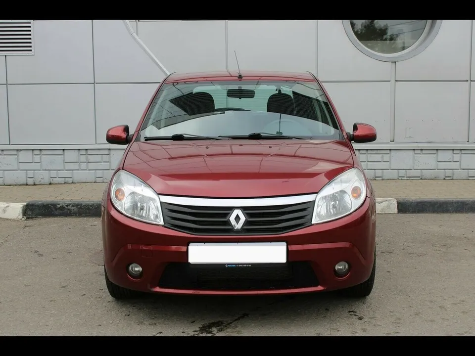 Renault SANDERO